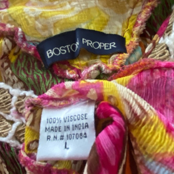 Pretty & Unique Multi Color Blouse. Like New. Vibrant Colors! - Picture 2 of 2